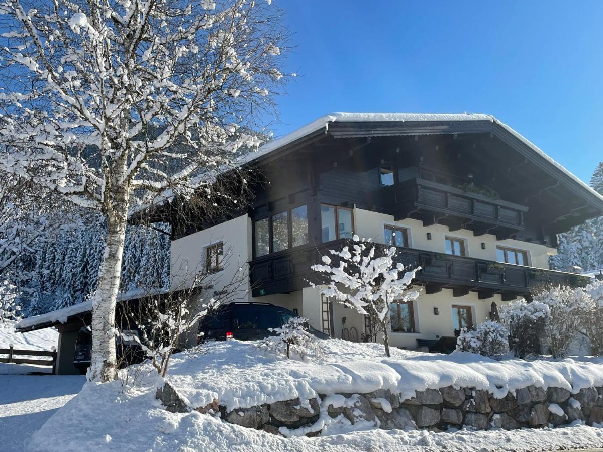 Ferienwohnung Riedmann Oberndorf en Tyrol Extérieur photo